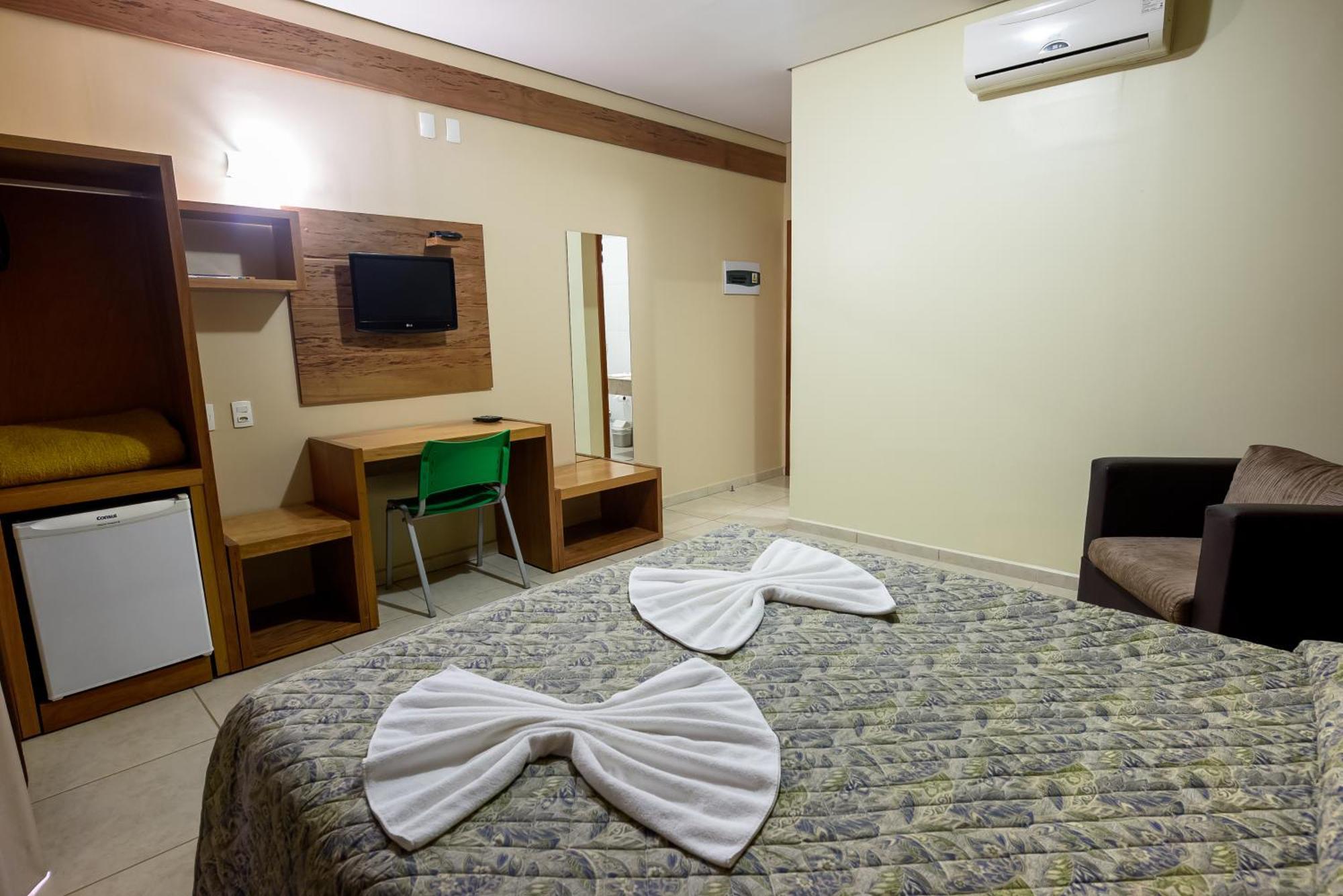 Prisma Plaza Hotel Taubaté Quarto foto